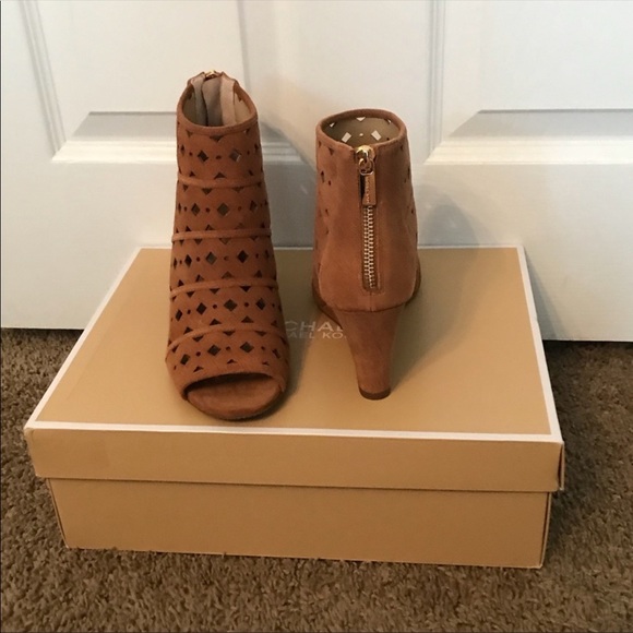 Michael Kors Peep toe ankle boots - Picture 1 of 4
